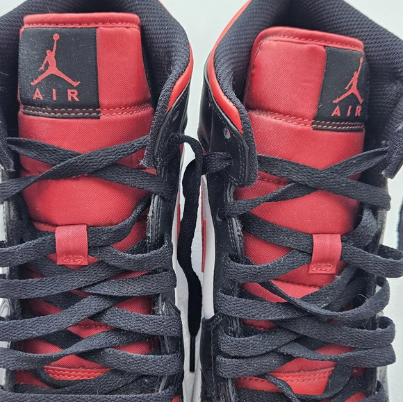 Air Jordan's Men's Size 11 Red and Black - Picture 5 of 8